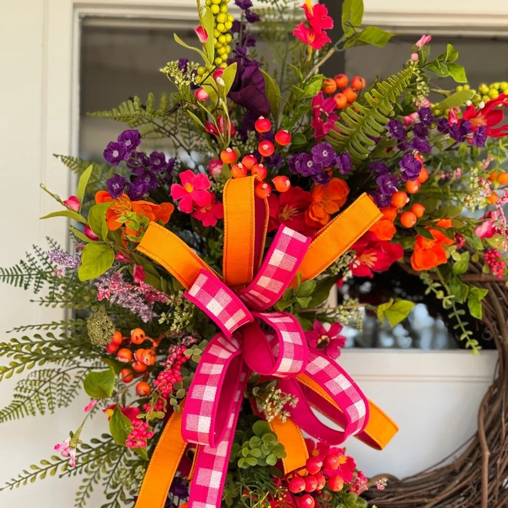 Vibrant Multi-Toned Floral Wreath